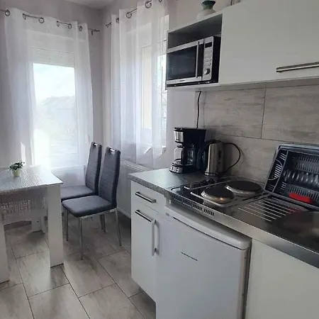 Apartment In - Balaton 44880 Hévíz