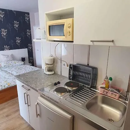 In - Balaton 44880 Apartament *