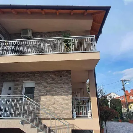 아파트 In - Balaton 44880 *