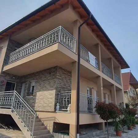 In - Balaton 44880 Apartment Heviz